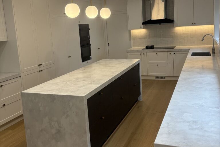 Bathroom & Laundry Caulking Project: Flawless Finish