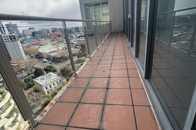 Melbourne CBD Balcony Caulking Repairs