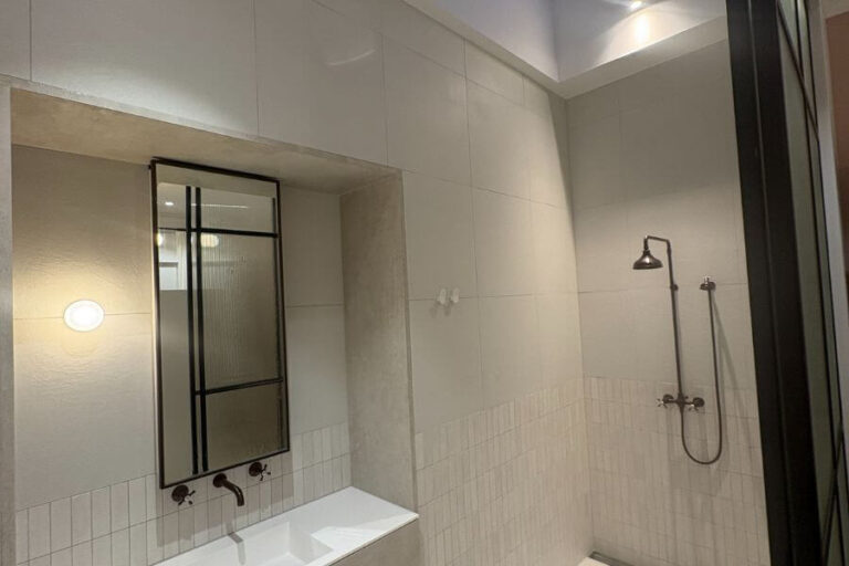 Carlton Bathroom Caulking Specialists