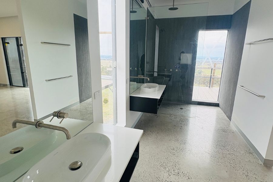 Eltham Bathroom Caulking Services