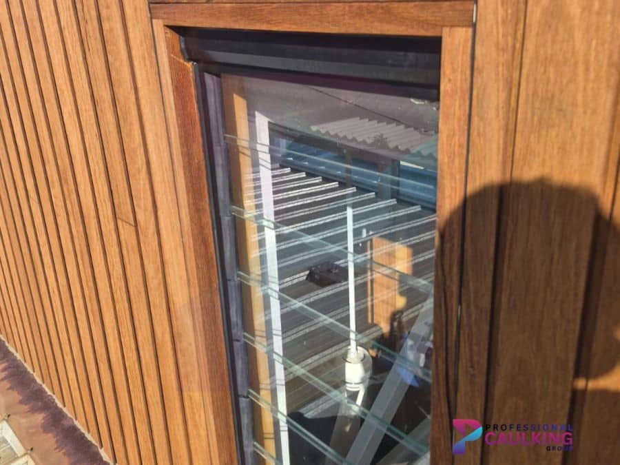 Coburg: Timber window frame sealing and resealing